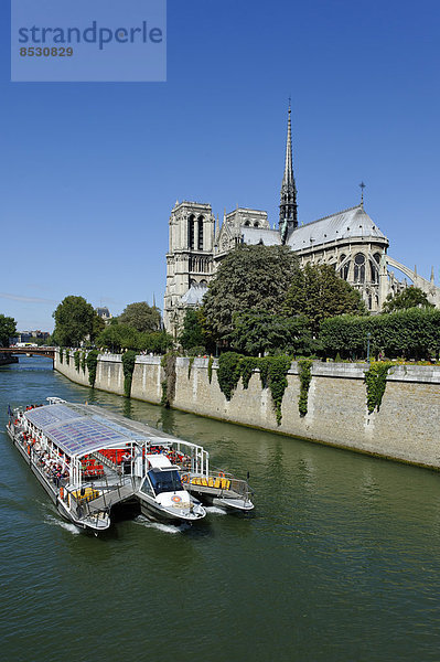 Ostseite  Kathedrale Notre Dame de Paris  Ausflugsschiff  Seine  Seineinsel Île de la Cité  4. Arrondissement  Paris  Frankreich