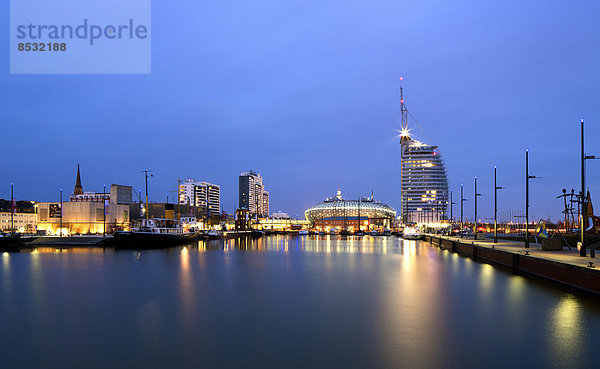 Einkaufszentrum Mediterraneo  Atlantic Hotel Sail City  Klimahaus Bremerhaven  Columbus-Center  Havenwelten  Neuer Hafen  Bremerhaven  Bremen  Deutschland