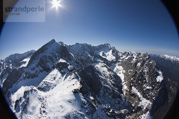 Höllental  Höllentalklamm  Hupfleitenjoch  Wettersteingebirge  Waxenstein  Waxensteinkamm  Zugspitze  Alpspitze  Garmisch-Partenkirchen  Grainau  Werdenfelserland  Oberland  Bayern  Deutschland