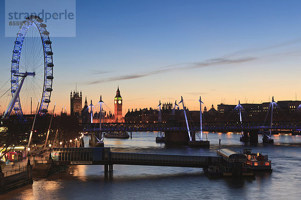 Großbritannien London Hauptstadt Fluss Themse Ansicht Abenddämmerung England Houses of Parliament
