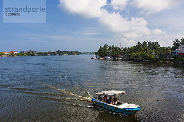 Das Küstenstädtchen Bentota  Region Paharumulla  Südprovinz  Sri Lanka