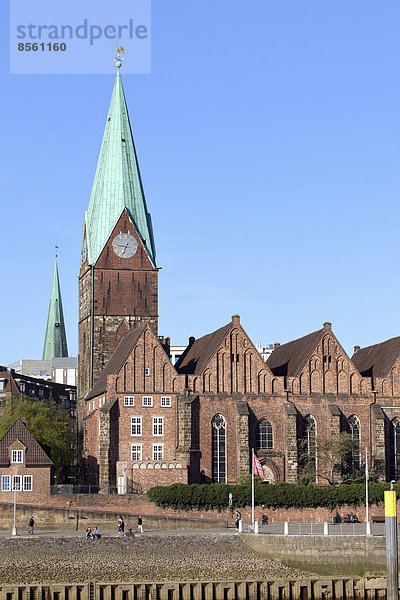 St.-Martini-Kirche  ehemalige Schifferkirche  am Weserufer  Bremen  Deutschland