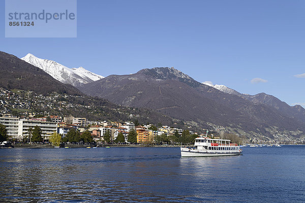 Reise Großstadt See Boot Langensee Lago Maggiore Locarno Schweiz