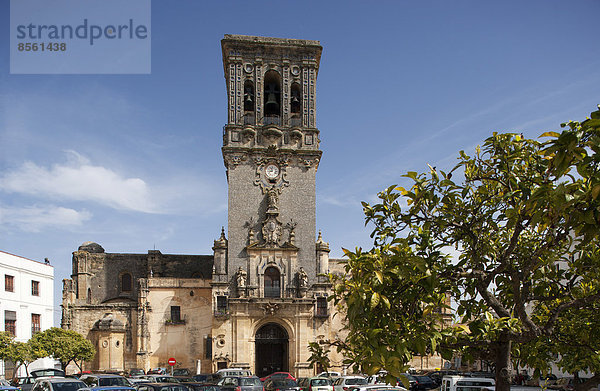 Plaza del Cabildo  Kirche Santa Maria de la Asuncion  Arcos de la Frontera  Provinz Cadiz  Andalusien  Spanien