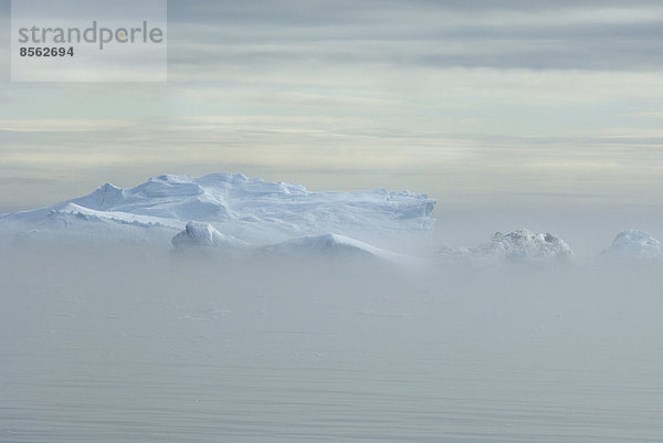 Eisberge in der Baffin Bay bei Grönland.