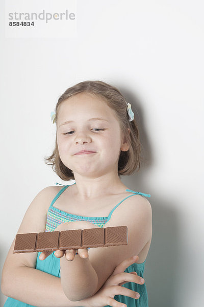 kleines Mädchen Schokolade