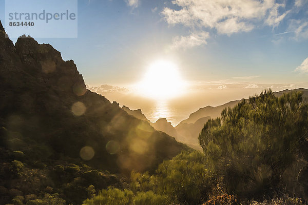 Masca-Schlucht  Bergsilhouetten bei Sonnenuntergang  Teneriffa  Kanarische Inseln  Spanien