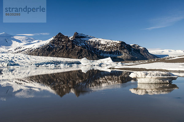 Am Gletschersee Fjallsjökull  Austurland  Island
