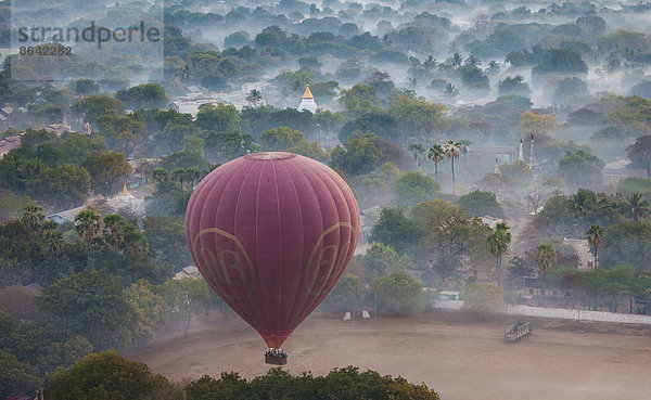 Heissluftballon  Bagan  Myanmar