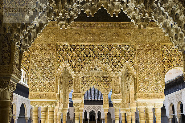Löwenhof  Alhambra  UNESCO Weltkulturerbe  Granada  Andalusien  Spanien
