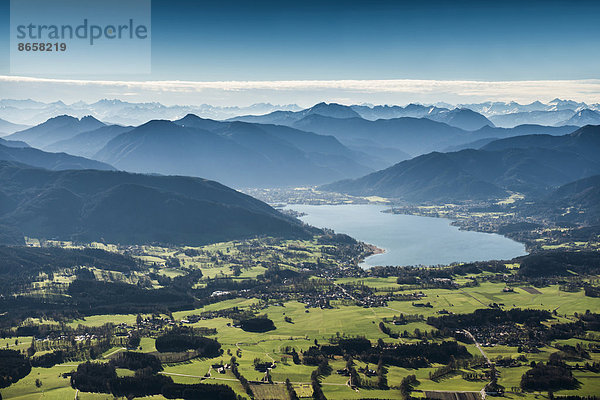 Luftaufnahme  Tegernsee und Alpen  Oberbayern  Bayern  Deutschland
