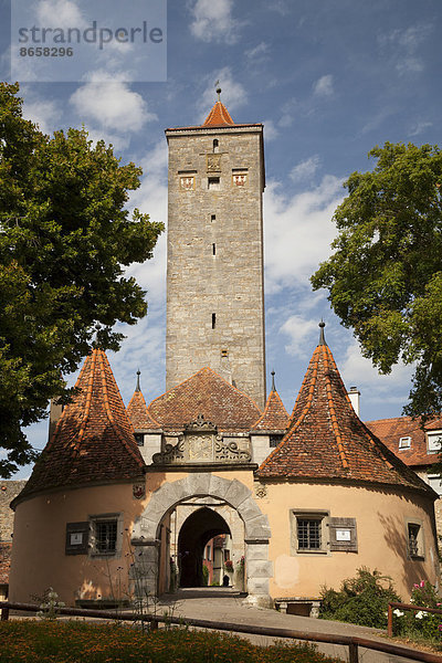 Burgtor  Altstadt  Rothenburg ob der Tauber  Taubertal  Franken  Bayern  Deutschland