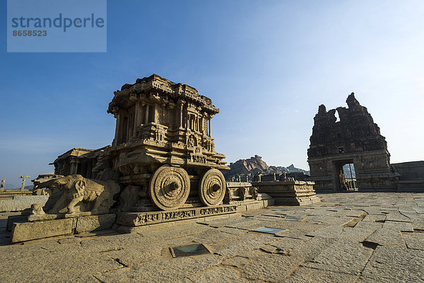 Vittala Tempel  Ruinen der Stadt Vijayanagara  UNESCO-Weltkulturerbe  Hampi  Karnataka  Indien