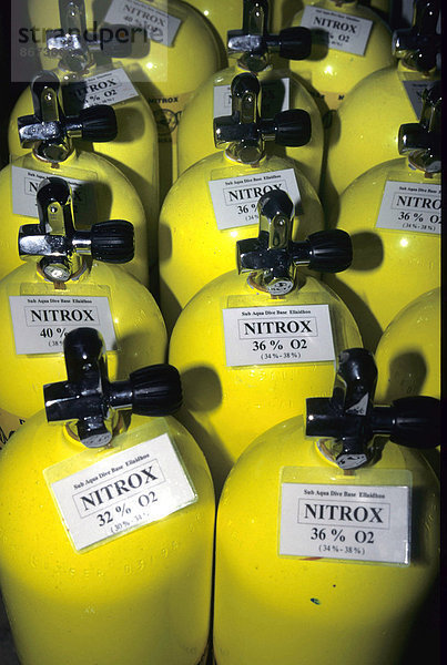 Pressluftflaschen mit Nitrox  zum Tauchen