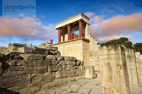 Palast von Minos  restaurierter Eingang  antike Stadt Knossos  Kreta  Griechenland