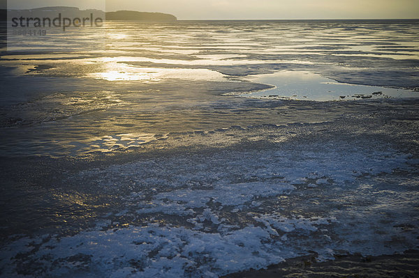 Deutschland  Mecklenburg-Vorpommern  Rügen  Sonnenuntergang bei Middelhagen