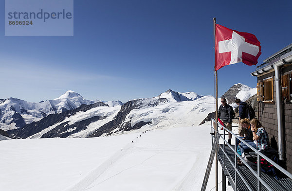 Schweizer Flagge Schweizer Flaggen Berner Oberland Grindelwald Schweiz Aletschgletscher Kanton Bern