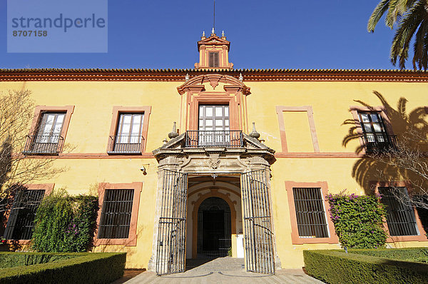 Palast Schloß Schlösser Alcazar von Sevilla Andalusien Sevilla Spanien