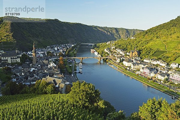 Europa  Fluss  Ansicht  Cochem  Deutschland  Rheinland-Pfalz