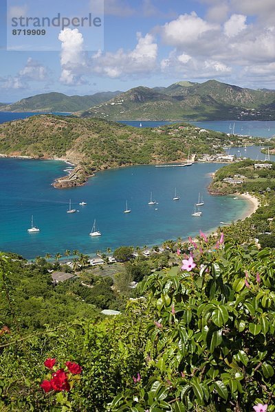 Hafen  Karibik  Westindische Inseln  Mittelamerika  Ansicht  hoch  oben  englisch  Leeward Islands
