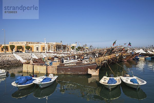 Hafen  Boot  Schiff  angeln  Naher Osten  Kuwait  alt