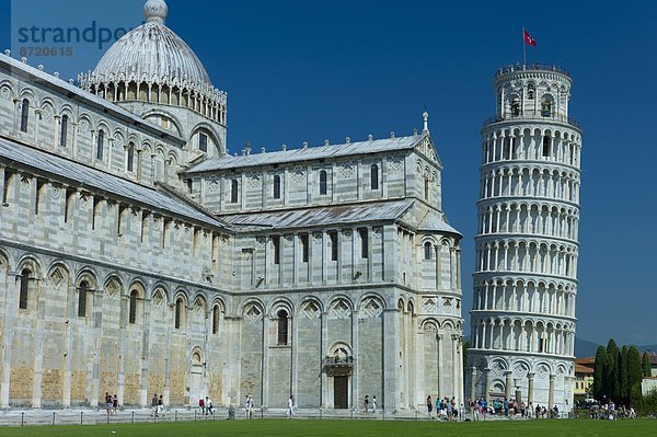 Der schiefe Turm von Pisa  Torre pendente di Pisa  campanile freistehender Glockenturm und die Kathedrale von Santa Maria  Pisa  Italien