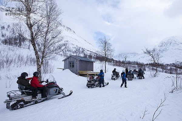 zwischen  inmitten  mitten  nahe  Kreis  Alpen  Schneemobil  Geographie  Arktis  Tromso