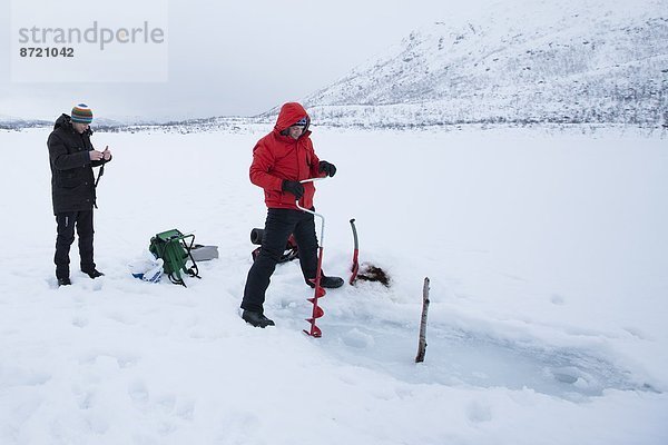 See  Eis  Loch  Kreis  Insel  angeln  Bohrmaschine  Bohrer  Geographie  Arktis  gefroren  Tromso