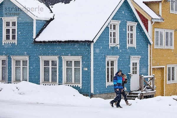 Tradition gehen Nostalgie Kreis vorwärts Zimmer Landschaftlich schön landschaftlich reizvoll Arktis Tromso