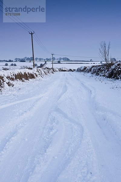 Landstraße Großbritannien Cotswolds tief Oxfordshire Schnee
