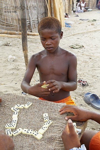 Dorf  angeln  Ethnisches Erscheinungsbild  Afrika  Madagaskar