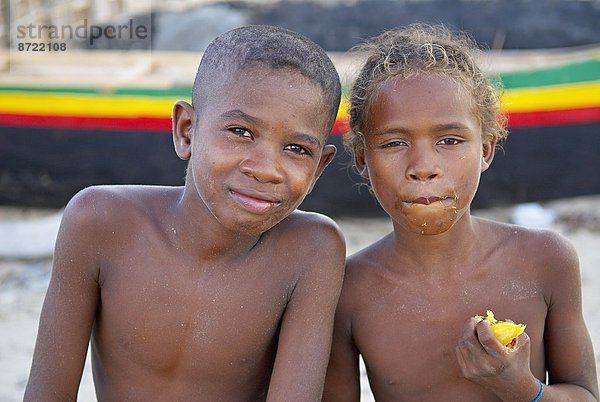 Dorf  angeln  2  Ethnisches Erscheinungsbild  Afrika  Madagaskar