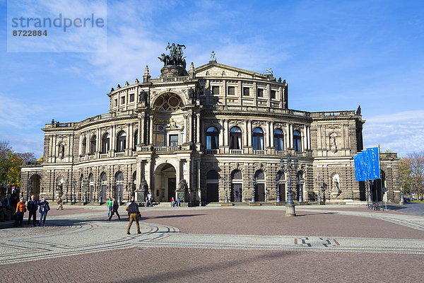 Wohnhaus Quadrat Quadrate quadratisch quadratisches quadratischer Dresden Deutschland Oper Sachsen Theaterplatz