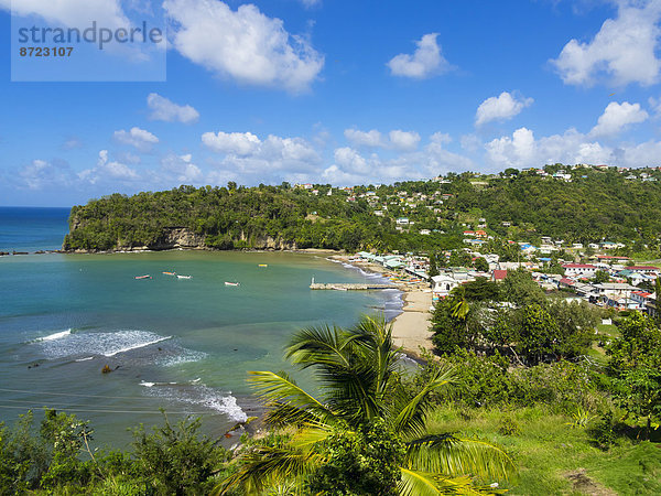 Küste bei Anse-la-Raye  Inseln über dem Winde  Kleine Antillen  St. Lucia