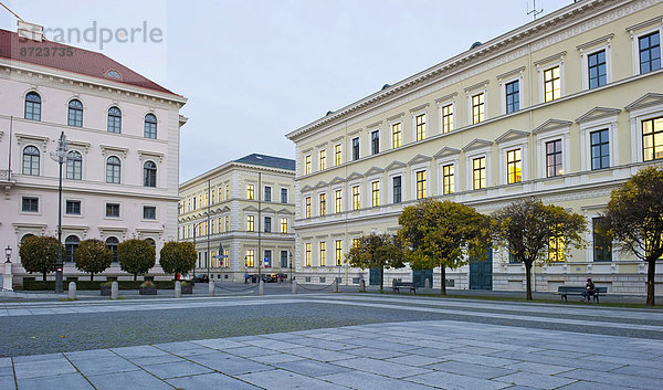 Fassade Hausfassade Quadrat Quadrate quadratisch quadratisches quadratischer Bayern Deutschland München Oberbayern