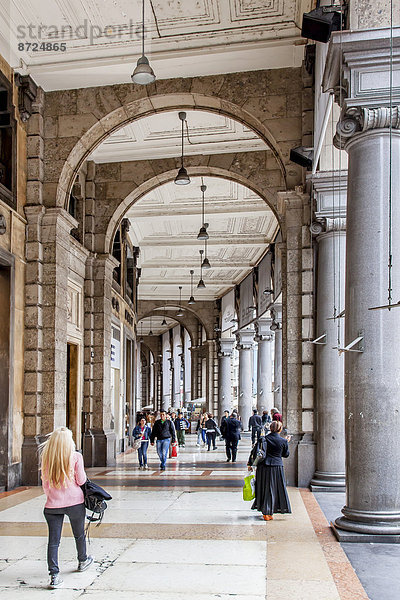 Arkaden in der Einkaufspassage Corso Vittorio Emanuele  Mailand  Lombardei  Italien