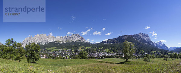 Panorama  Pomagagnon-Massiv  Cortina d'Ampezzo  Provinz Belluno  Venetien  Italien