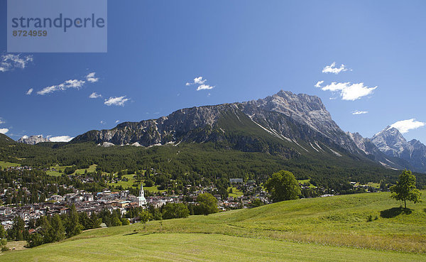 Ortsansicht  Cortina d'Ampezzo  Provinz Belluno  Venetien  Italien