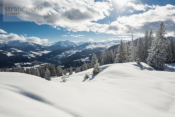 Winter bedecken Landschaft über Schnee Schweiz