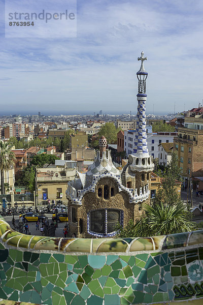 Pförtnerhäuschen im Park Güell  von Antoni Gaudí  La Salut  Barcelona  Katalonien  Spanien