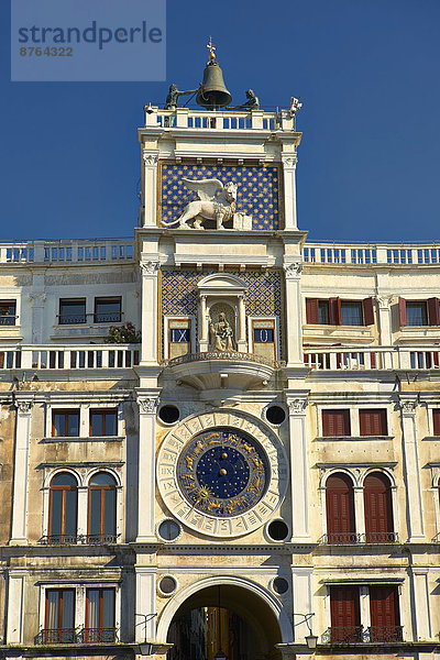 Die Renaissance-Uhrturm Torre dell 'Orologio  Markusplatz  Venedig  Region Venetien  Italien