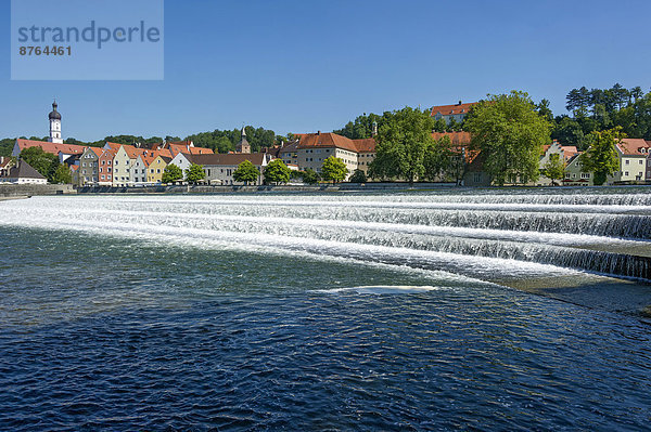 Lechwehr  Fluss Lech  Landsberg am Lech  Oberbayern  Bayern  Deutschland