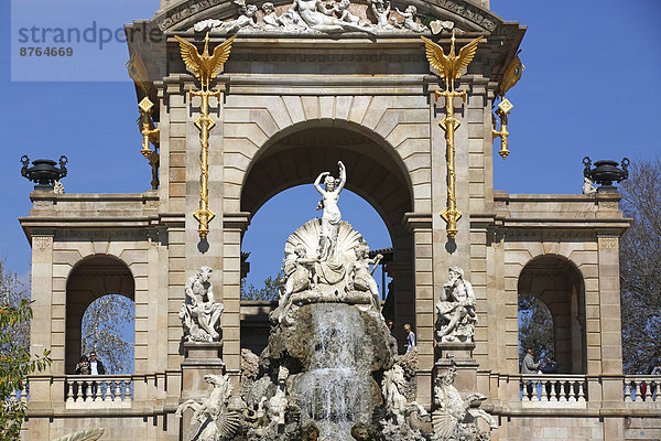 Font de la Cascada Brunnen mit Wasserfall  Parc de la Ciutadella  Barcelona  Katalonien  Spanien