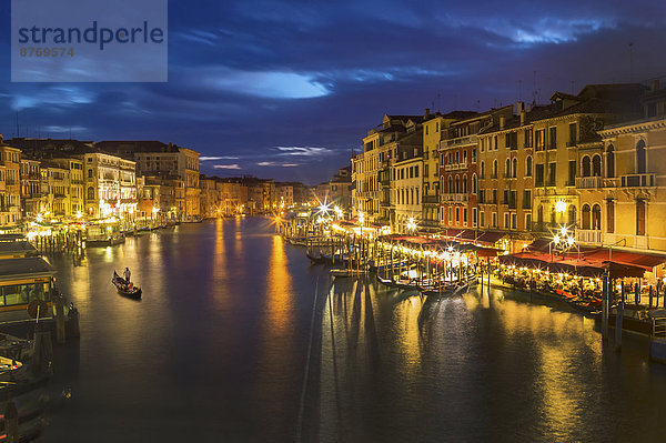 Italien  Venedig  Canale Grande bei Nacht