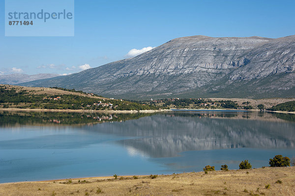 Peru?a-See  Stausee  Sinj  Dalmatien  Kroatien