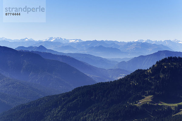 Deutschland  Oberbayern  Blick vom Brecherspitz über das Mangfallgebirge