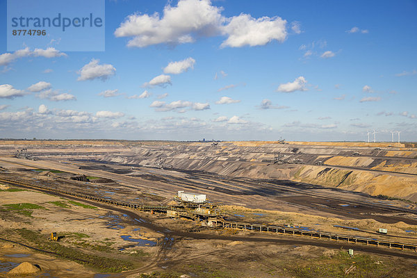 Germany  North Rhine-Westphalia  Rhein-Erft-Kreis  Hambach surface mine  brown coal mining
