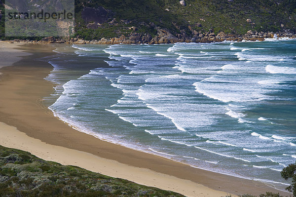 Nationalpark  Felsbrocken  Steilküste  Küste  Wasserwelle  Welle  Meer  Victoria  Sandstrand  Australien