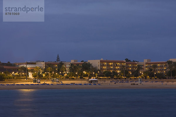 Europa  Strand  Abend  Küste  Kanaren  Kanarische Inseln  Abenddämmerung  Fuerteventura  Spanien  Dämmerung