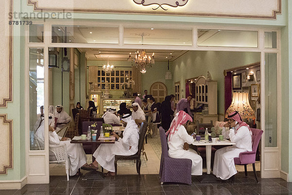 Einkaufszentrum  Tradition  Eleganz  Großstadt  Cafe  kaufen  Terrasse  Kaffee  Naher Osten  Doha